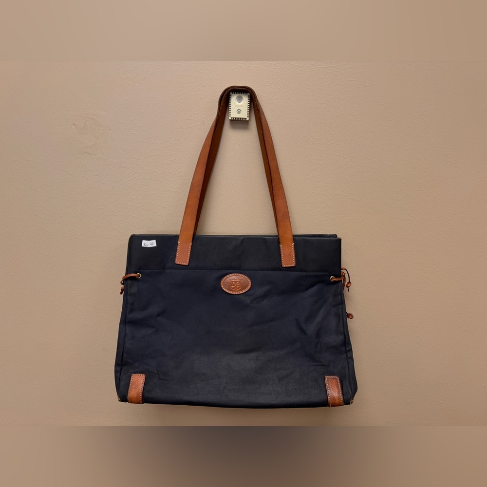 Dooney & Bourke